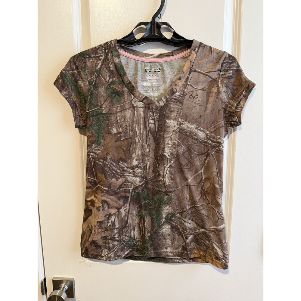 Realtree Camo Shirt Women M 8-10 V Neck Pink Trim Hunting Outdoor Gorpcore